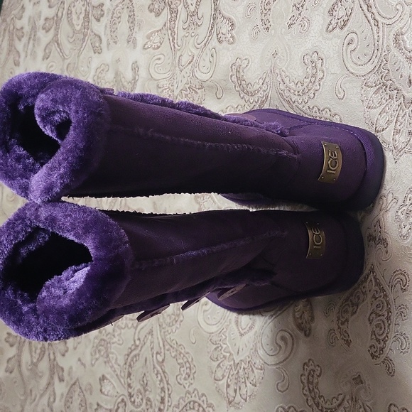 Vegan Leather Purple Women's Boots - Picture 4 of 5